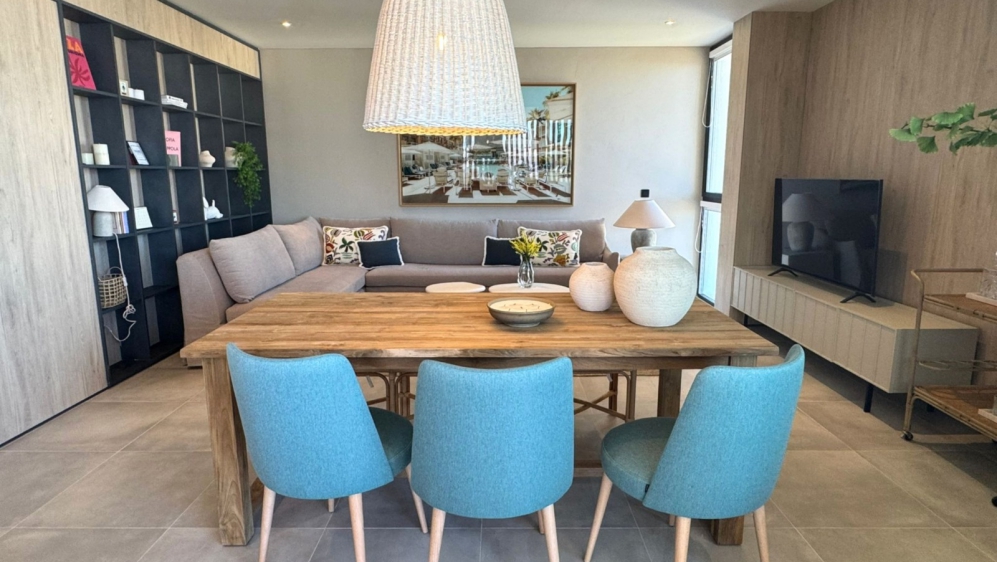 Gloednieuw luxe appartement in het hart van Santa Eulalia voor scherpe prijs!