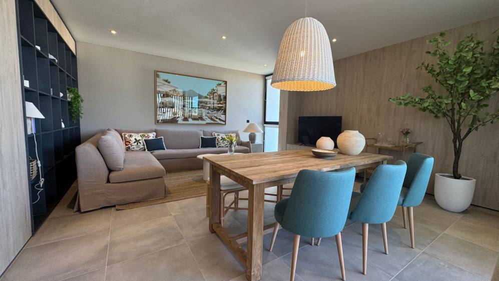 Gloednieuw luxe appartement in het hart van Santa Eulalia voor scherpe prijs!