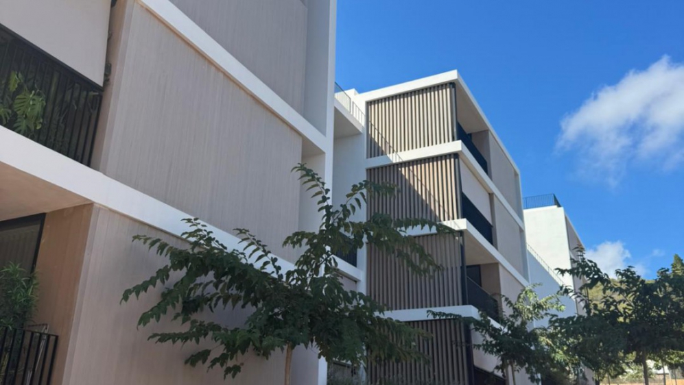 Gloednieuw luxe appartement in het hart van Santa Eulalia voor scherpe prijs!