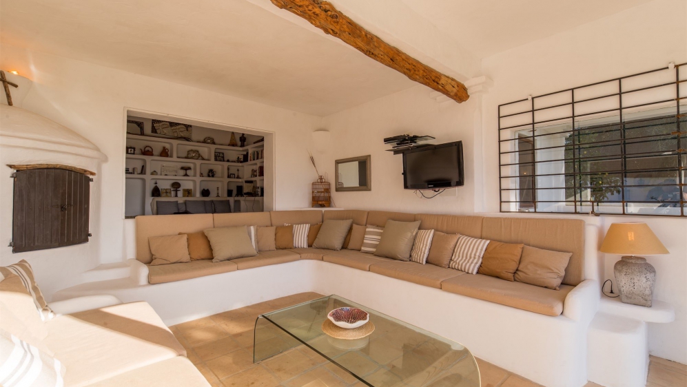 Superb Ibiza finca full of authentic details and stunning views close to Santa Gertrudis