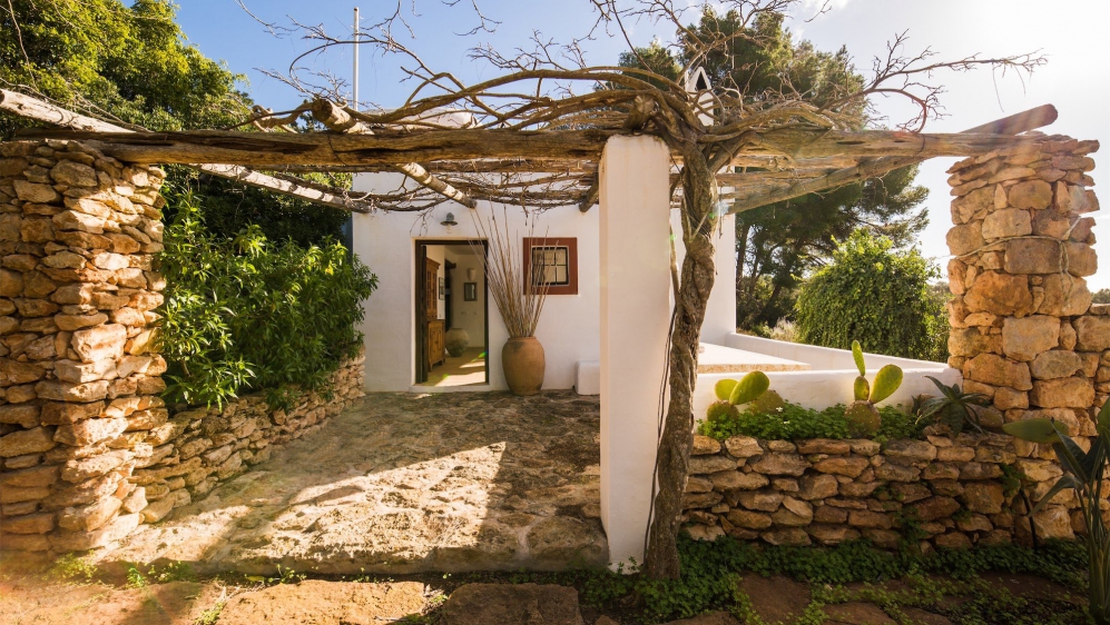 Schitterende Ibiza finca vol authentieke details en prachtig uitzicht dichtbij Santa Gertrudis