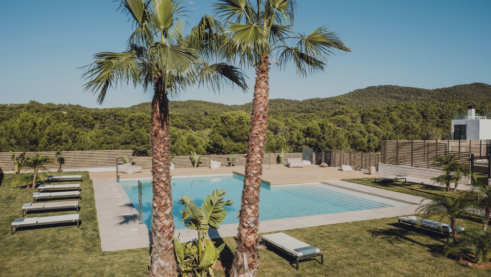 Stylish Ibiza-Style Villa near Cala Tarida beach – Fully Furnished and Move-In Ready