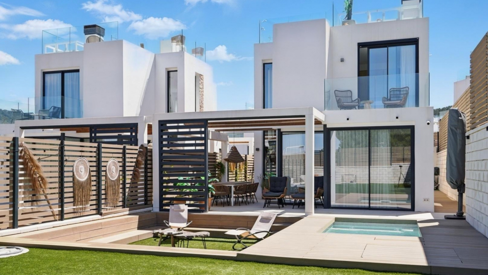 Stylish Ibiza-Style Villa near Cala Tarida beach – Fully Furnished and Move-In Ready