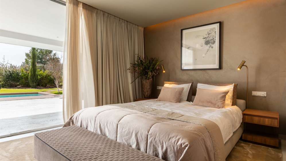 Luxurious Ground-Floor Apartment with Private Garden and Pool in White Angel Talamanca