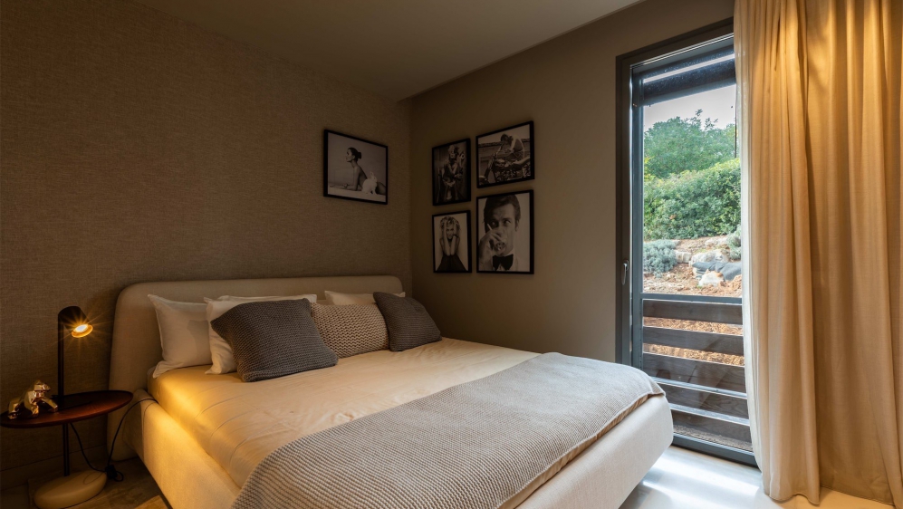 Luxurious Ground-Floor Apartment with Private Garden and Pool in White Angel Talamanca