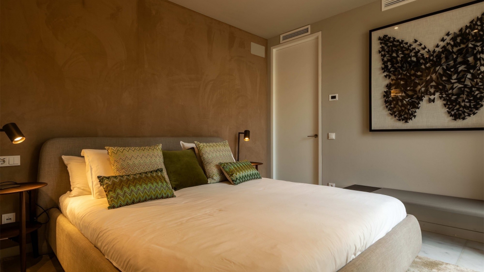 Luxurious Ground-Floor Apartment with Private Garden and Pool in White Angel Talamanca