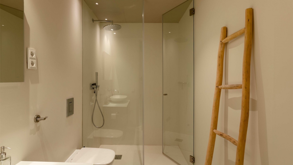 Luxurious Ground-Floor Apartment with Private Garden and Pool in White Angel Talamanca