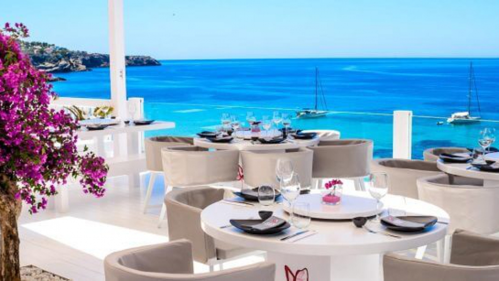 Uniek: Luxe nieuwbouw Ibiza villa's op loopafstand van Cala Tarida strand!