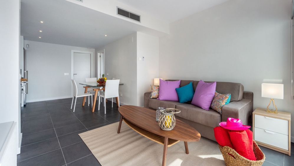Schitterend 1 slk penthouse met dakterras en jacuzzi direct aan het strand