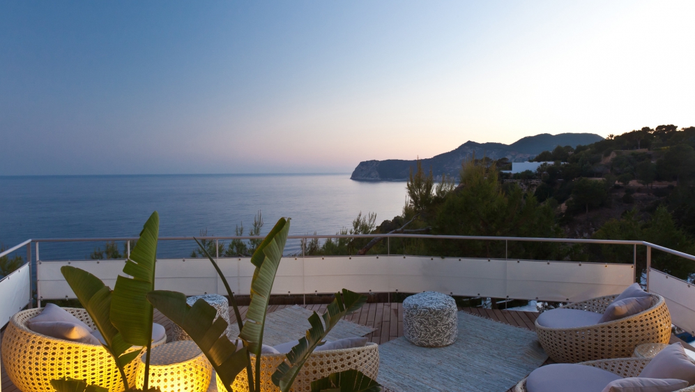 Stunning Ibiza villa with spectulair frontline sea views and touristic license near Es Cubells