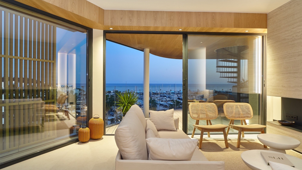 Exclusief nieuwbouwproject frontline jachthaven Santa Eulalia - laatste units nu beschikbaar!!