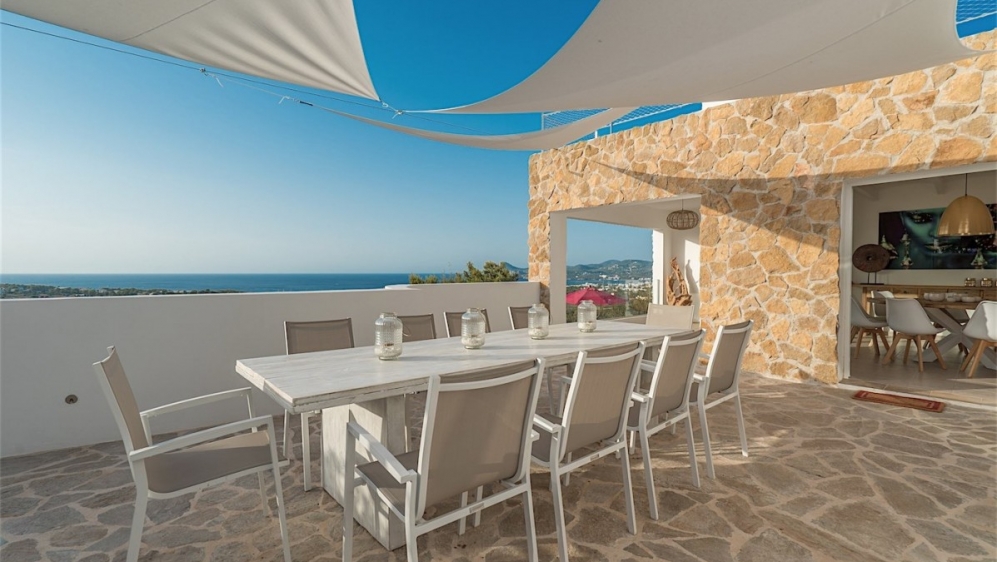 Sfeervolle gerenoveerde zeezicht villa bij Cala Bassa