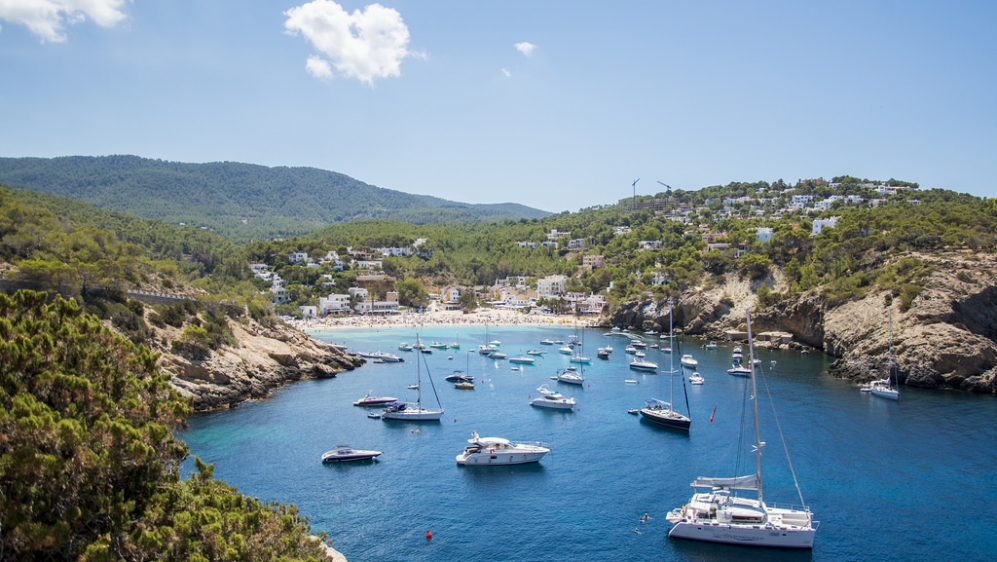 Stunning new build designer apartements next to the beach in Cala Vadella