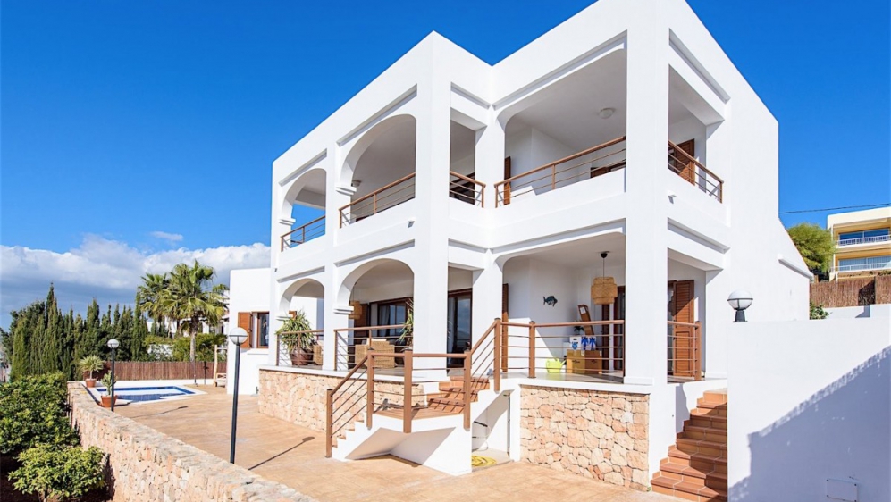 Geweldige zeezicht villa op loopafstand strand!