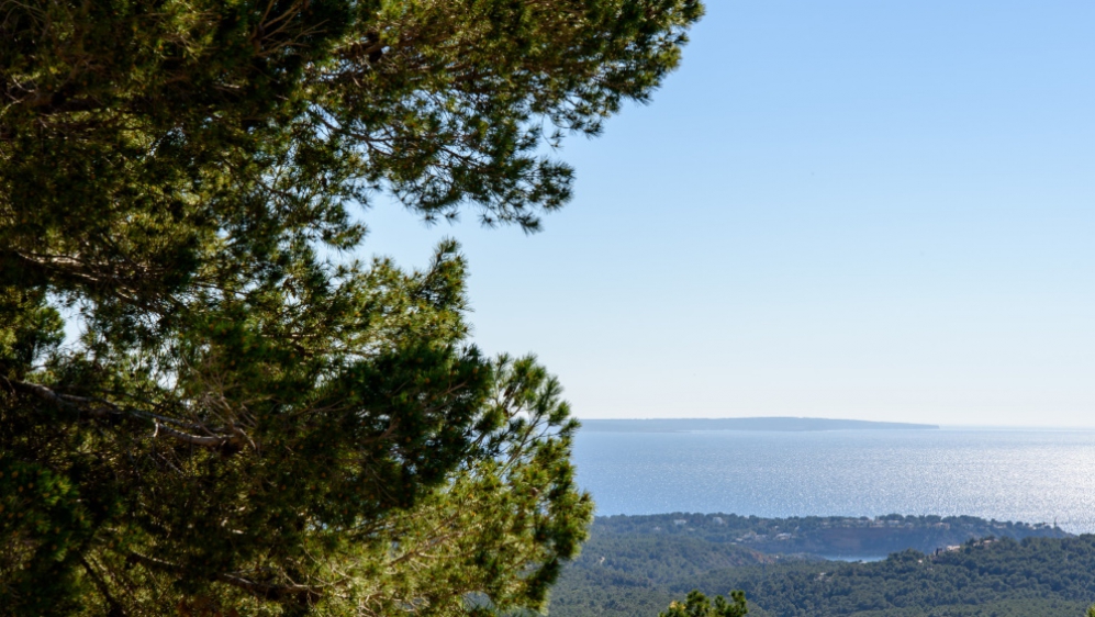 Schitterende gerenoveerde Ibiza villa met geweldig zeezicht op prachtige plek in Es Cubells