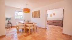 Fully renovated stylish Provencal villa full of charm in amazing location