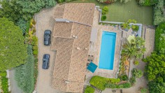 Buitenkans: modern Provencaalse villa op heerlijke locatie voor zeer scherpe prijs!