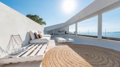 Spectaculair contemporary designer villa with magnificent sunset views in Cala Molí