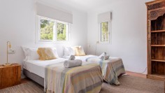 Charming Finca with Tourist Licence, Full Privacy and Strong Rental Potential Near Ibiza Town