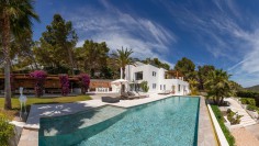 Stunning Ibiza villa with spectaculair sea views in prime location Es Cubells -Price reduced!