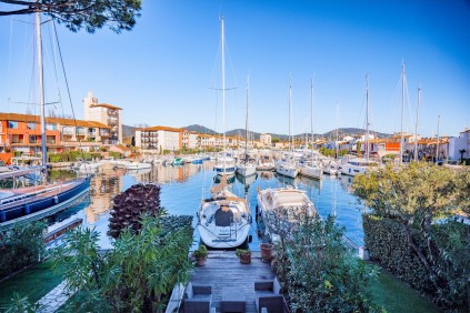 Rare opportunity in Port Grimaud – spacious home with large mooring