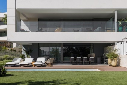 Luxurious Ground-Floor Apartment with Private Garden and Pool in White Angel Talamanca