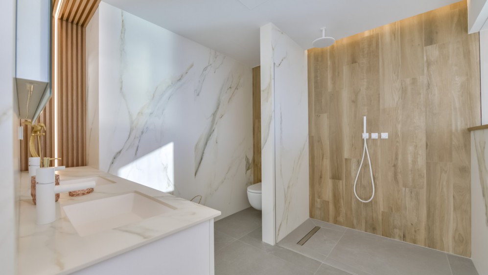 Stunning high tech penthouse in amazing location facing the sea and marina of Altea