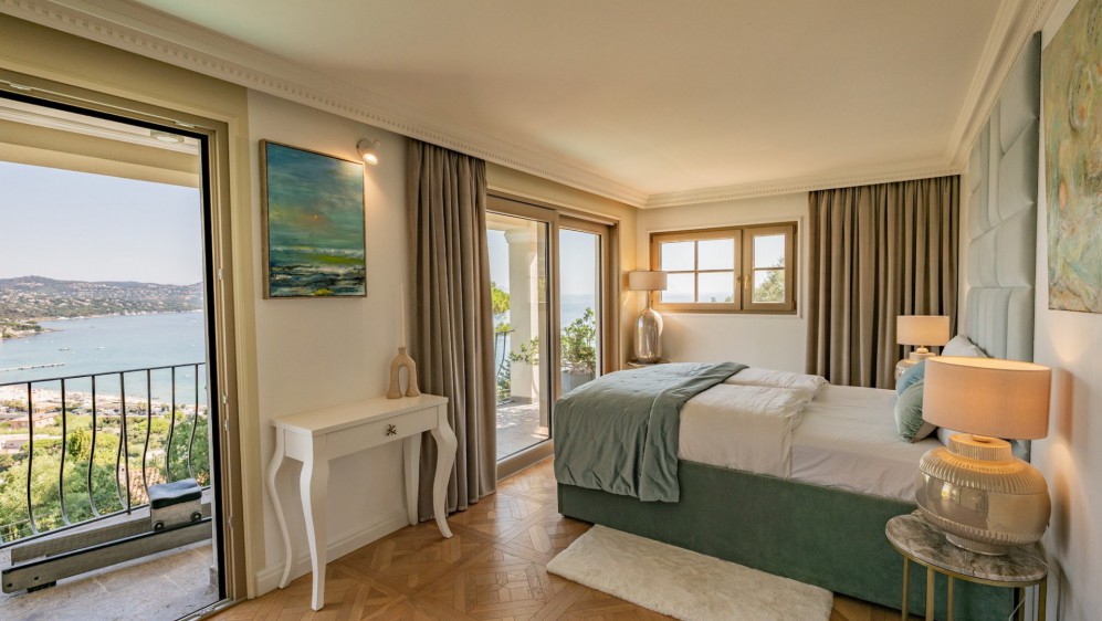 Exclusieve villa met het meest spectaculair uitzicht over zee en de stranden van La Nartelle