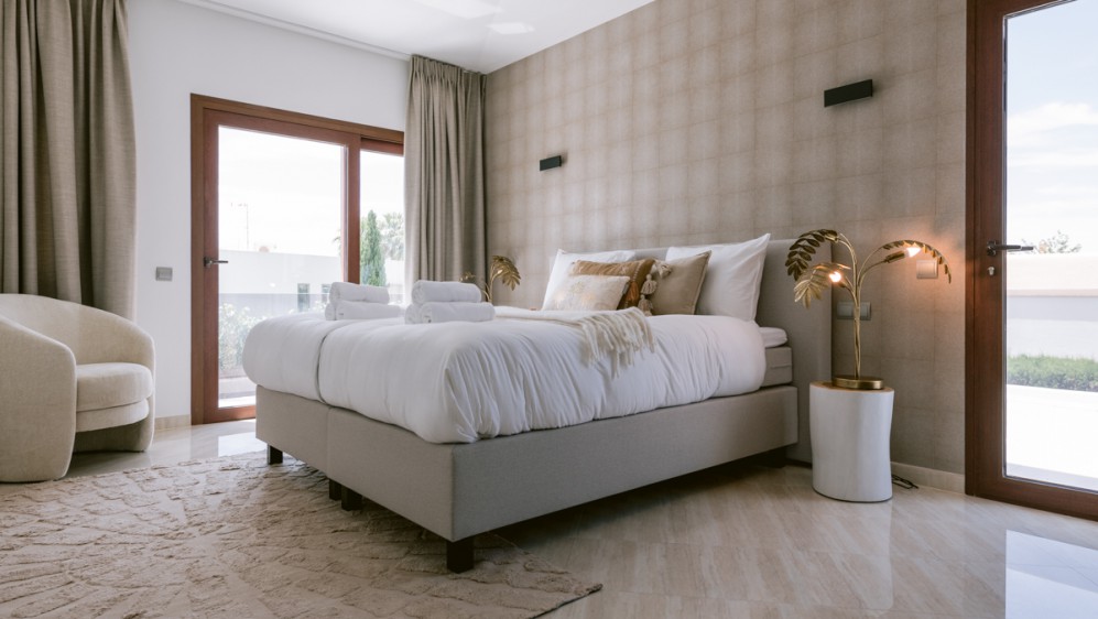 Luxury modern villa with lots of Privacy and Comfort, Close to the Beach and Ibiza Town